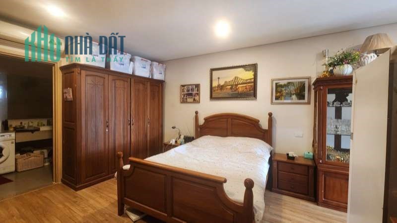 Bán căn hộ Mipec Long Biên, view sông Hồng rộng thoáng sáng, 113m, 3 ngủ, 2 wc, 5 ̀tỷ 8