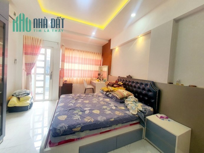 Bán Nhà Hẻm 1 xẹc Ngô Gia Tự, ngay vòng Xoay Lý Thái Tổ, Quận 10