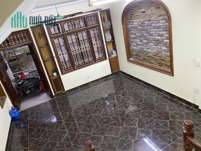 Bán nhà riêng tại Lạc Long Quận, Hà Nội, 5 tầng, giá 10 tỷ đồng
