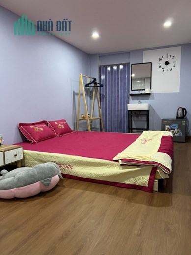 Bán nhà hẻm ngay Phố Tây Bùi Viện, Quận 1