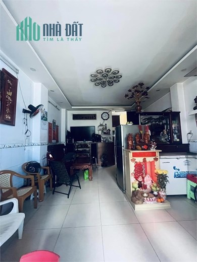 QUẬN 5 VỊ TRÍ TRUNG TÂM -HXH -SÁT MẶT TIỀN ĐƯỜNG NGANG 5M HIẾM CÓ