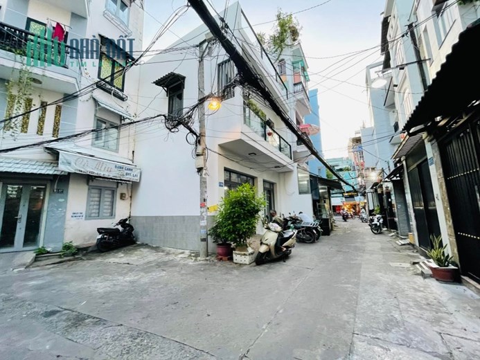 BÁN NHÀ BÌNH THẠNH HXH 105M2 NGANG 7.5M 4 TẦNG 5 PHÒNG NGỦ KHU VIP PHAN XÍCH LONG  8.7 TỶ..