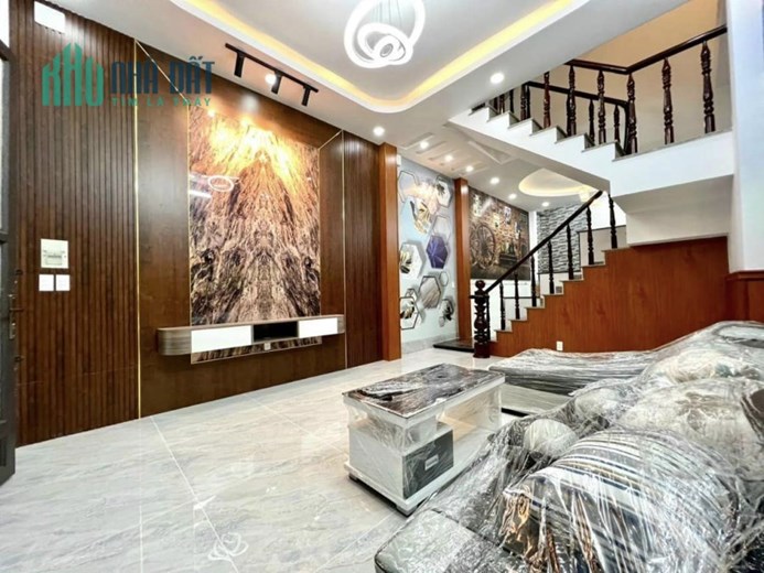 Nhà Cần bán gấp mới, đẹp Đường TCH 05, KP 10, 54.3m2, Chỉ 4 tỷ 400 triệu