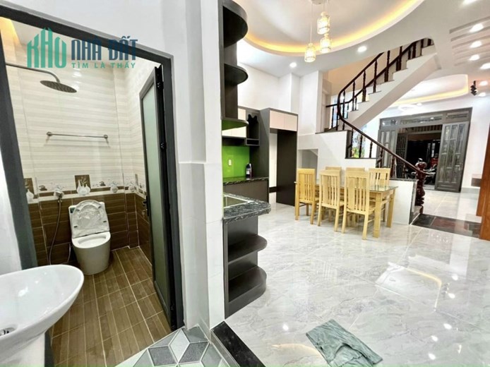 Nhà Cần bán gấp mới, đẹp Đường TCH 05, KP 10, 54.3m2, Chỉ 4 tỷ 400 triệu