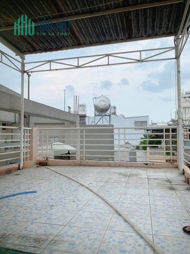 Chỉ 2.65 tỷ TL nhà 5 tầng đúc dtsd 75m2 CMT8,p5 Tân Bình
