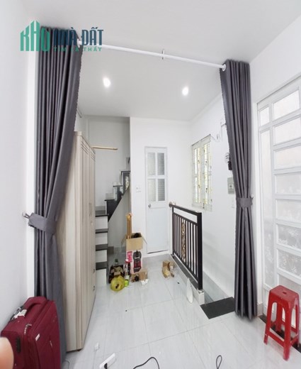 Bán Nhà Mặt Tiền Trần Khắc Trân Phú Nhuận – 4 Tầng BTCT Giá 5,4 Tỷ