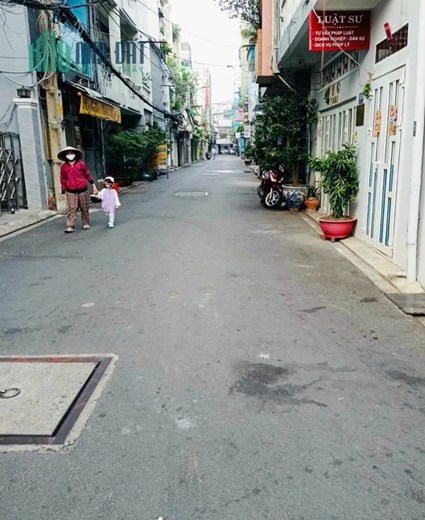 Bán Nhà Mặt Tiền Trần Khắc Trân Phú Nhuận – 4 Tầng BTCT Giá 5,4 Tỷ