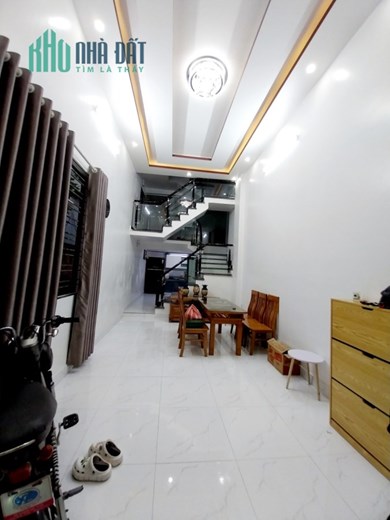 Bán nhà phố Miếu Hai Xã, 43m 3 tầng, độc lập, lô góc, GIÁ 2.89 tỉ