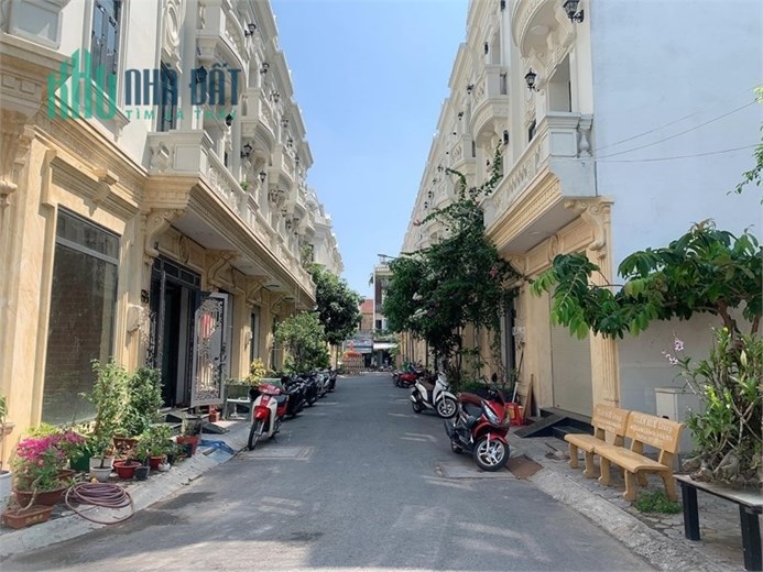 Khu Vip Nguyễn Văn Yến, P. Tân Thới Hòa, Tân Phú – 4 tầng, 7.4  tỷ
