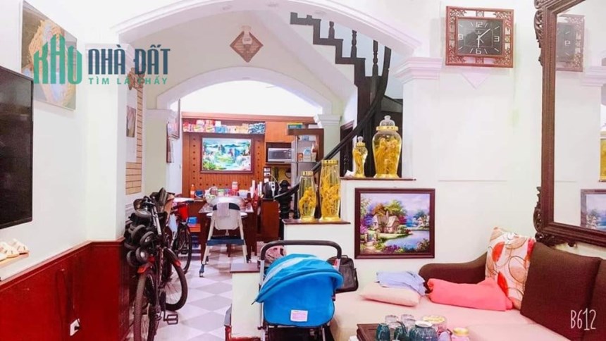 Nhà mặt ngõ 43 Cổ Nhuế, Bắc Từ Liêm, 42m2, 4 tầng, mặt tiền 4m, giá 6.6 tỷ
