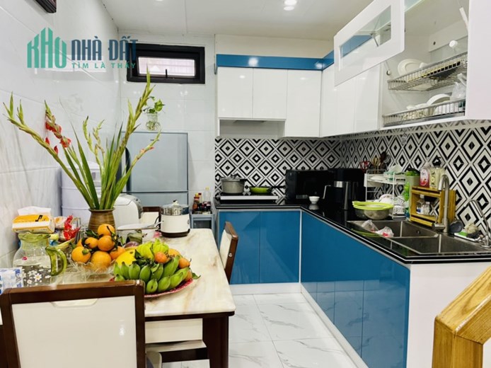 Bán nhà phố Miếu Hai Xã, 48m 3 tầng sân cổng riêng, GIÁ 2.5 tỉ full nội thất đẹp