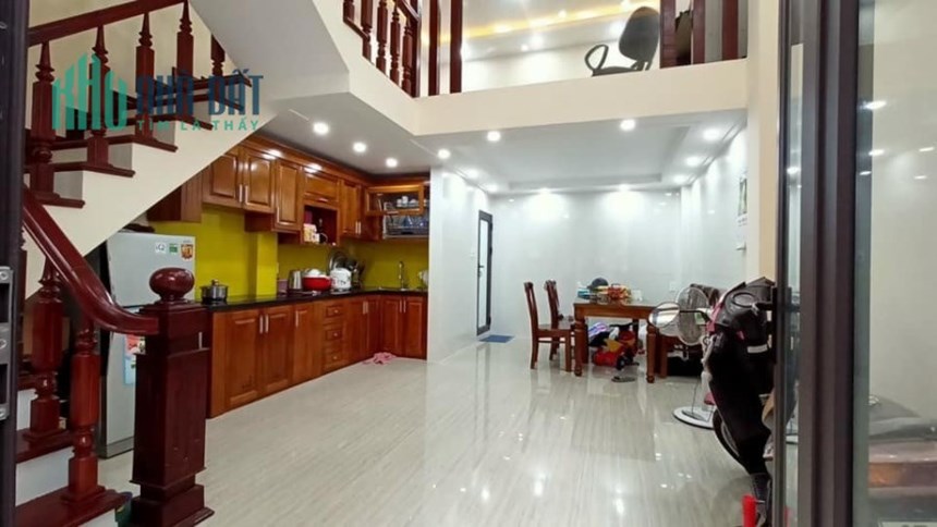 Bán nhà dân xây độc lập 3.5 tầng 3 ngủ GIÁ 2.25 tỉ phố Thiên Lôi - Lê Chân