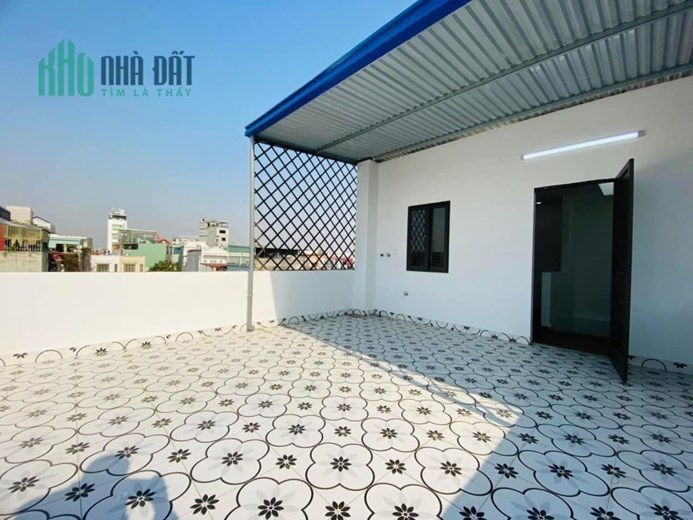 Bán nhà xây mới ngõ 411 Thiên Lôi ngay AEON, diện tích 45m 4 tầng GIÁ 2.65 tỉ