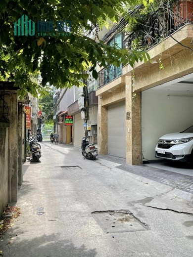 Cần bán nhà Quận Thanh Xuân, oto cất trong Nhà, Nhà mới. 41m x5 tầng . 6,x tỷ