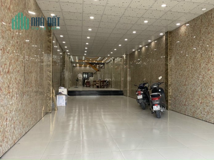 Bán nhà mặt tiền Đường Nguyễn Xiển gần VinHomes Quận 9, dt 146m2 giá 10,5 tỷ