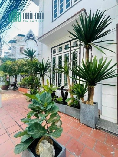 Bán biệt thự Mini khu phân lô 193 Văn Cao cực đẹp, GIÁ 7.9 tỉ, đường 10m