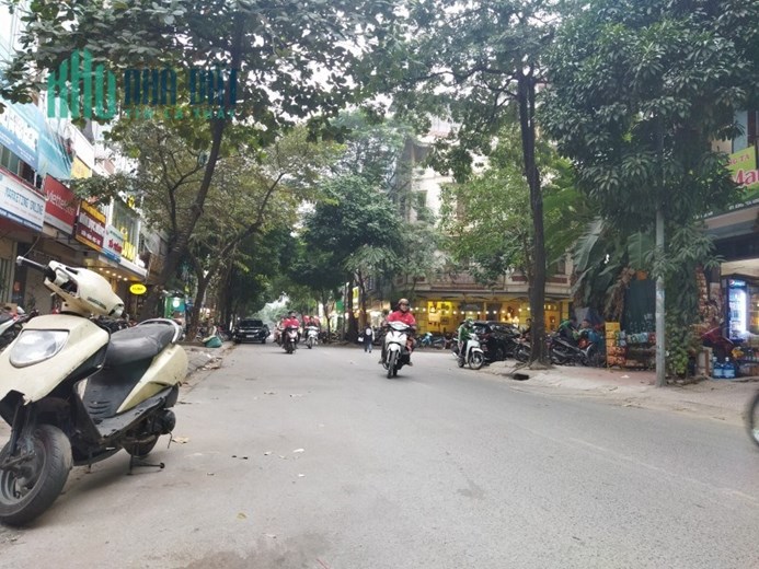 Bán đất Dương Khuê, Cầu Giấy. 47m2; giá 17.5 tỷ. Phương