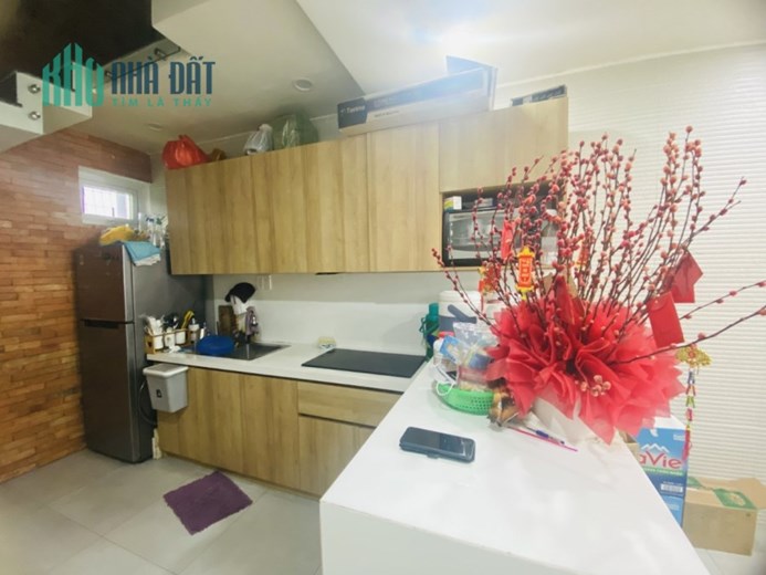 Chủ gửi bán nhà HXH Nguyễn Văn Cừ Quận 1 5 tầng BTCT 31m2 3PN chỉ nhỉnh 7 tỷ