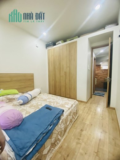 Chủ gửi bán nhà HXH Nguyễn Văn Cừ Quận 1 5 tầng BTCT 31m2 3PN chỉ nhỉnh 7 tỷ