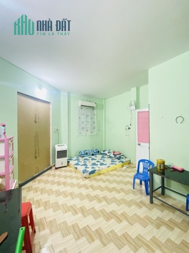 Bán Nhà Bùi Quang Là Gò Vấp 3 Tầng Ô Tô Đổ Cửa 3 Tỷ 8