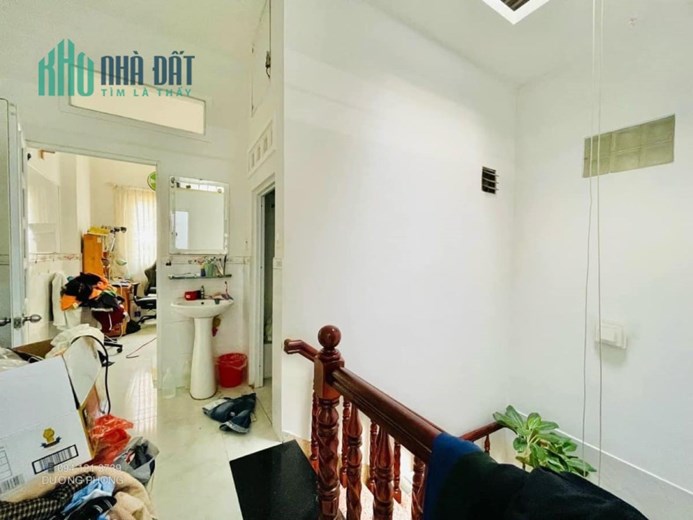BÁN NHÀ THÍCH QUẢNG ĐỨC 41M2 NGANG TRÊN 4M GẦN NHIỀU TIỆN ÍCH NHỈNH 5 TỶ.