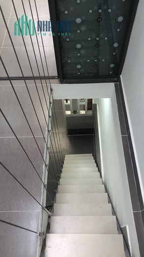 Nhà hiếm bán gần mặt tiền Nguyễn Văn Đừng Quận 5 2 tầng DTSD 40m2 chỉ 2.98 tỷ