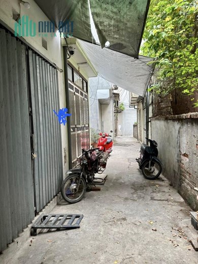 Bán nhà ngõ 136 Cầu Diễn,40m ra ô tô tránh,42m2,nhà cấp4,mặt tiền:4,75m