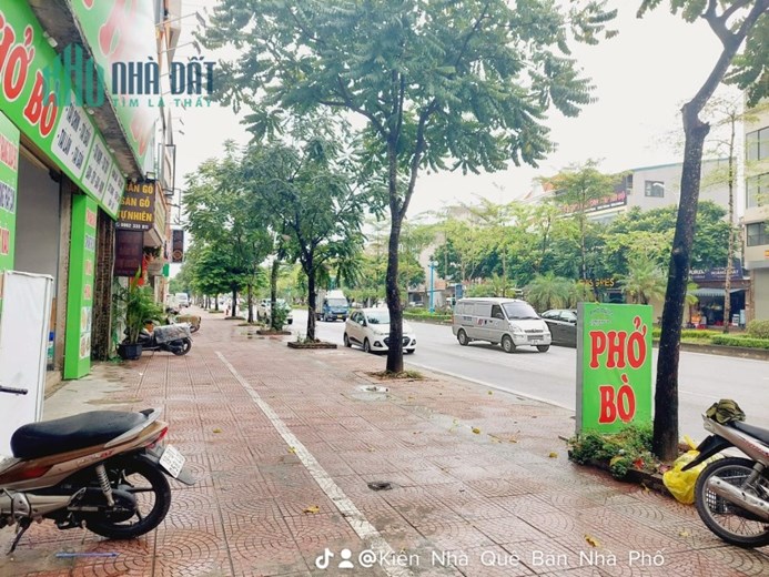 Bán 40m đất tái định cư Thạch Bàn - mặt tiền 4m - vỉa hè rộng - ô tô tránh - kinh doanh.