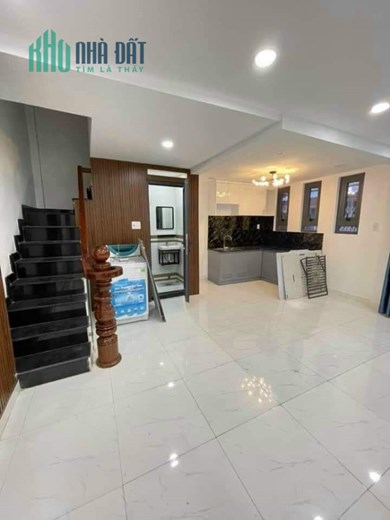 Kẹt Tiền Bán Gấp Nhà 3 Tầng BTCT. Đường Trần Hưng Đạo P3. Quận 5. Giá 6 Tỷ Nhỉnh