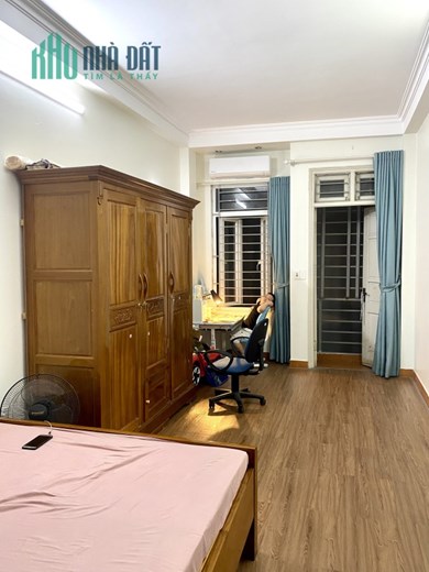Bán nhà Mai Động, 30m x 4 tầng, 3.15 tỷ, ngõ ô tô thông