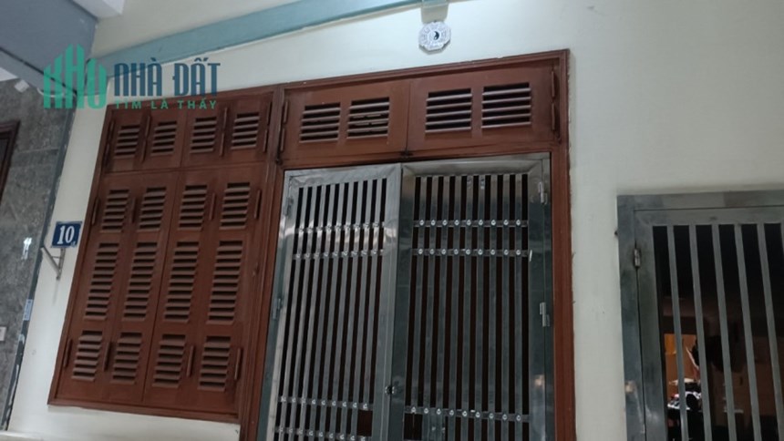 Cho thuê nhà nguyên căn Nguyễn Chí Thanh 4T, 8,5 triệu, 123m,