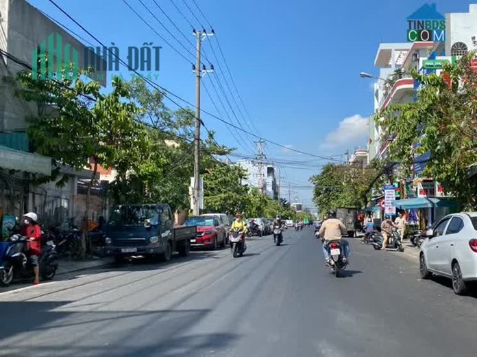 .Nhà Mặt Tiền Trần Cao Vân, Ngang 8m, 3 tầng 8.x tỷ