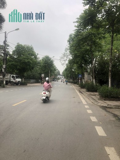 Bán đất Mặt phố Thạch Cầu, Vĩa hè, KD, 840 m2, chỉ 25 tr/m2.