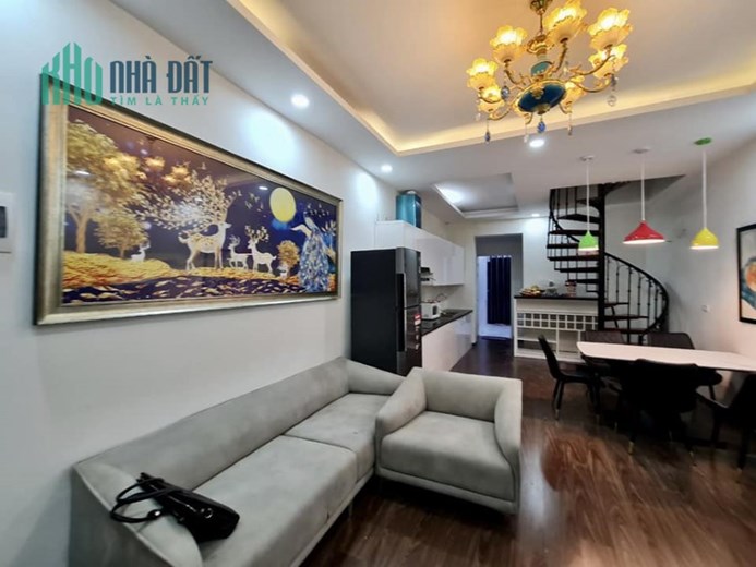 Bán Nhà Riêng ngõ 45 Yên Hòa 42m2 x 5T, mt 7,4m, 15m ô tô tránh ở cực đỉnh 5.5 tỷ.
