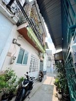 Chủ Gấp Bán Hạ Chào 100 triệu, Giá Mới 2 tỷ 200, 25mx 2T HXH, Quận 12, HT.