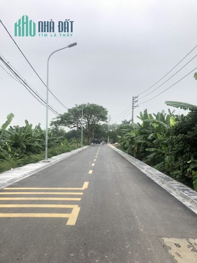 Bán đất Cự Khối 260 m2, mặt tiền 9 m, ô tô, KD, giá chỉ 35 tr/m2