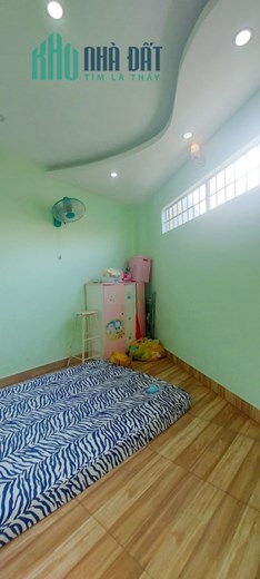 Bán nhà 3 tầng Tên Lửa-60M2-sân thượng-BTCT-SHR-Chỉ 2 Tỷ 9