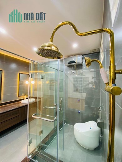 Hàng tuyển bán gấp nhà Cầu Giấy THANG MÁY - Ô TÔ - GẦN PHỐ 7 tỷ 2