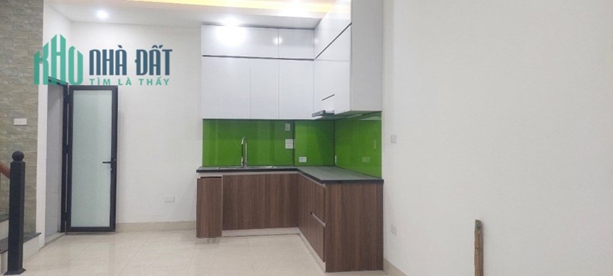 Chính chủ cần bán nhà 2 tầng mặt ngõ rộng tại 238 Âu Cơ, Quảng An, Tây Hồ, Hà Nội.