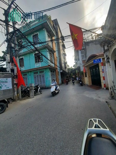 Bán đất 55m2, mt5.5m Hồ Tùng Mậu - Kiều Mai. nhỉnh 3 tỷ, cách oto tránh 50
