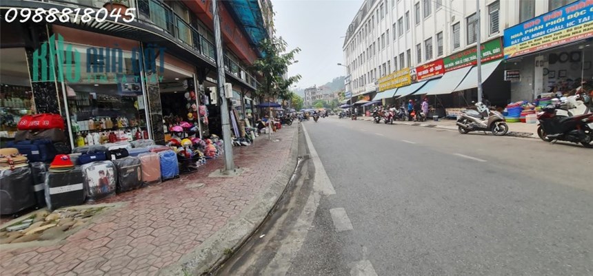 Bán nhà mặt phố Tân An, TP Lào Cai (cạnh chợ Kim Tân), MT 4m x 20, 3 tầng, miễn TG