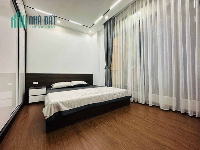 SIÊU PHẨM LÔ GÓC YÊN HÒA 40M2 X 5T, 30M MP MẶT NGÕ 3M Ở ĐỈNH 5.5 TỶ