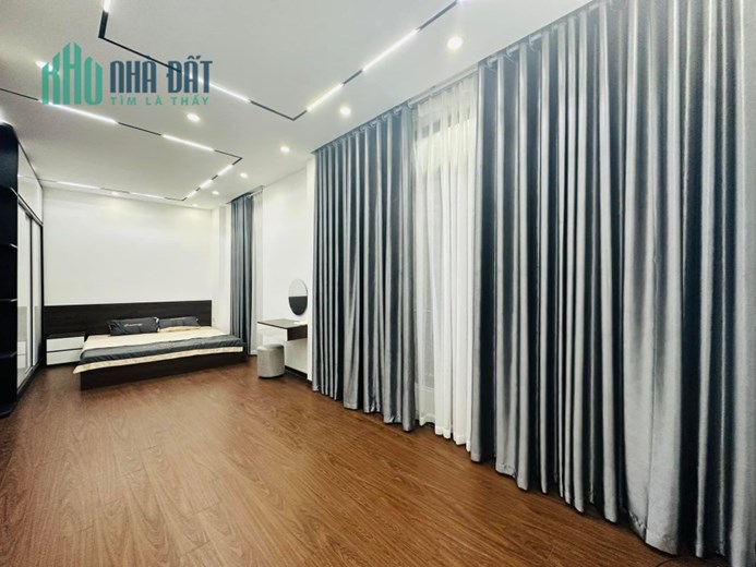 SIÊU PHẨM LÔ GÓC YÊN HÒA 40M2 X 5T, 30M MP MẶT NGÕ 3M Ở ĐỈNH 5.5 TỶ