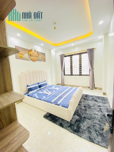 Bán Nhà Phường Nhân Chính- Thanh Xuân, vài bước ra phố. 47m x5 tầng MT 4m. giá 6,x tỷ