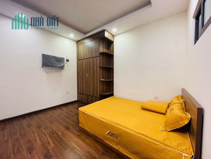 Bán CCMN Cầu Giấy, 165m, 9T, 60 căn hộ, Ô tô tránh, DT 4 tỷ/năm, giá 45 tỷ
