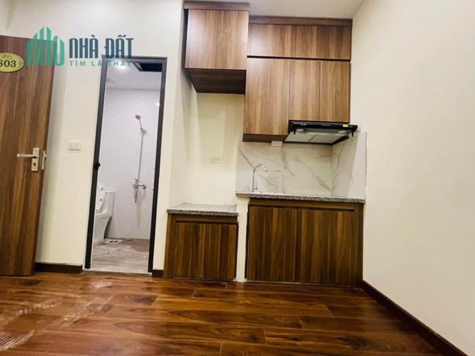 Bán CCMN Cầu Giấy, 165m, 9T, 60 căn hộ, Ô tô tránh, DT 4 tỷ/năm, giá 45 tỷ