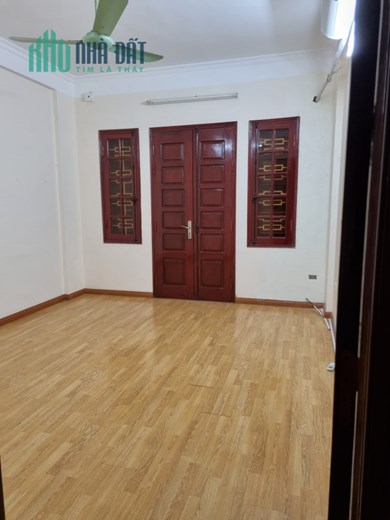 Cho Thuê Nhà #HOÀNG_NGÂN 60m2. MT 4.5m. 5 Ngủ Cực Rộng Thoáng. Sàn Gỗ Sang Trọng. 18tr/tháng
