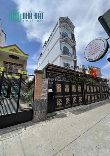 Cần Cho thuê lại phòng duplex cao cấp giá rẻ, full nội thất, có thang máy