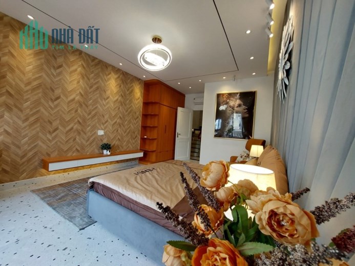 NGộp Bán Nhà Tân Hương, HXH 8m - 44m2 - 3 tấm