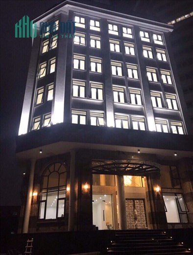 Bán tòa Văn Phòng 9 tầng mặt phố Vũ Tông Phan DT 241m2 Mt 10.5m. Giá 105 tỷ